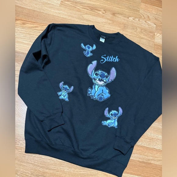 Disney Women's Lilo & Stitch Sweatshirt Black Medium - Picture 1 of 4